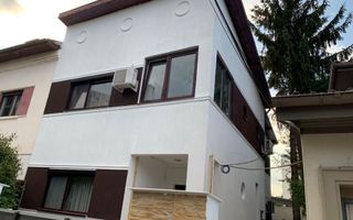 Vilă Elegantă în Domenii – Oportunitate Unică de Vânzare - Poză 2