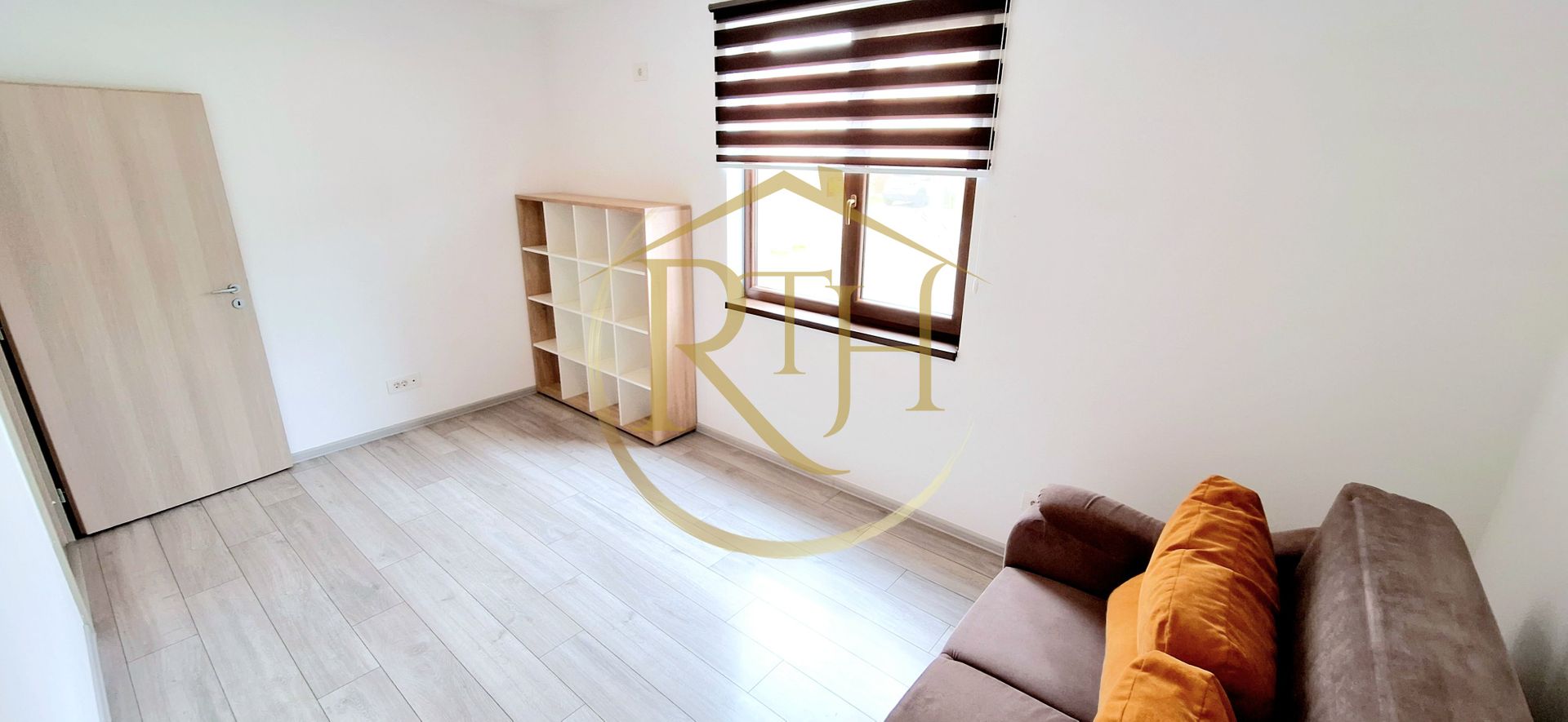 Oferim spre inchiriere apartament spatios, 3 camere, Bloc Nou, Braytim - Poză 11