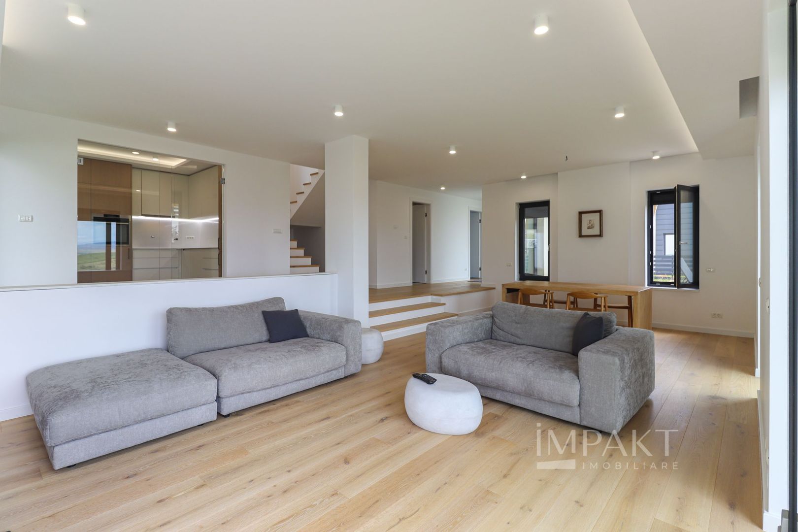 Casa individuala superba, amenajata in stil scandinav Dezmir COMISION 0% - Poză 3