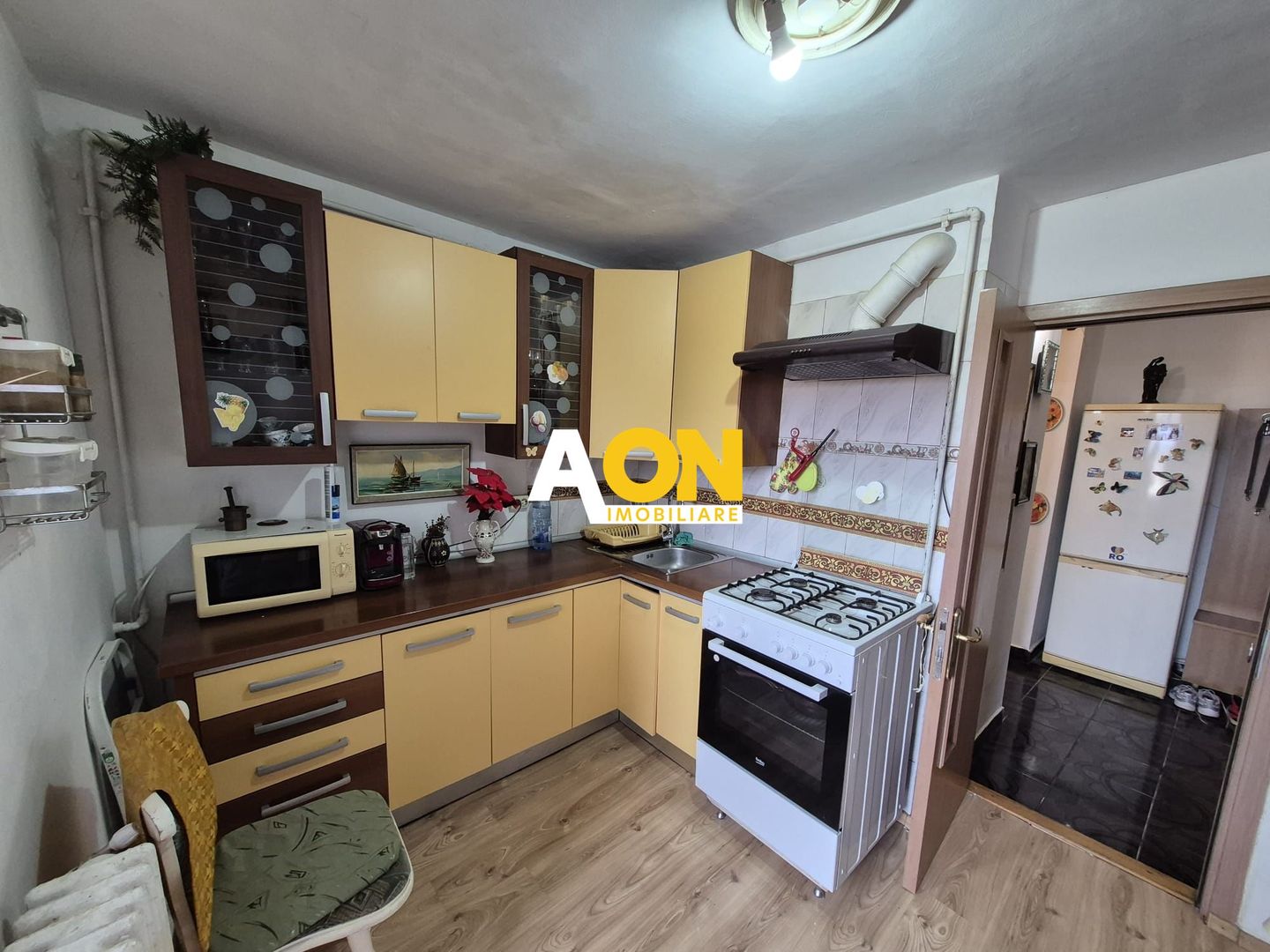 Apartament 3 camere, Decomandat, 69 mp, Zona Cetate - Poză 9