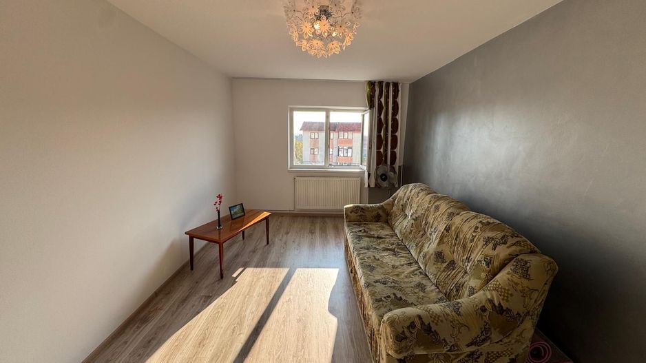 Apartament 3 camere 60 mp bloc 1980 central Filipesti de Padure! - Poză 3