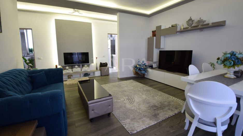 Penthouse exclusivist, terasă generoasă, panorama, Iulius Mall. - Poză 1