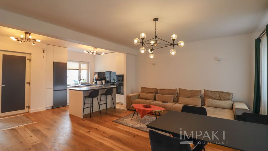 Casa insiruita cu finisaje de lux in cartierul Europa - Poză 3