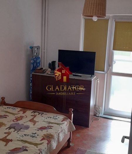 Apartament 2 camere, decomandat,  Dacia - biserica Invierea Domnului - Poză 1
