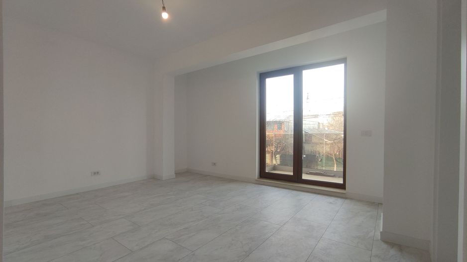 Garsoniera noua de vanzare la 5 minute de metrou laminorului - Poză 4