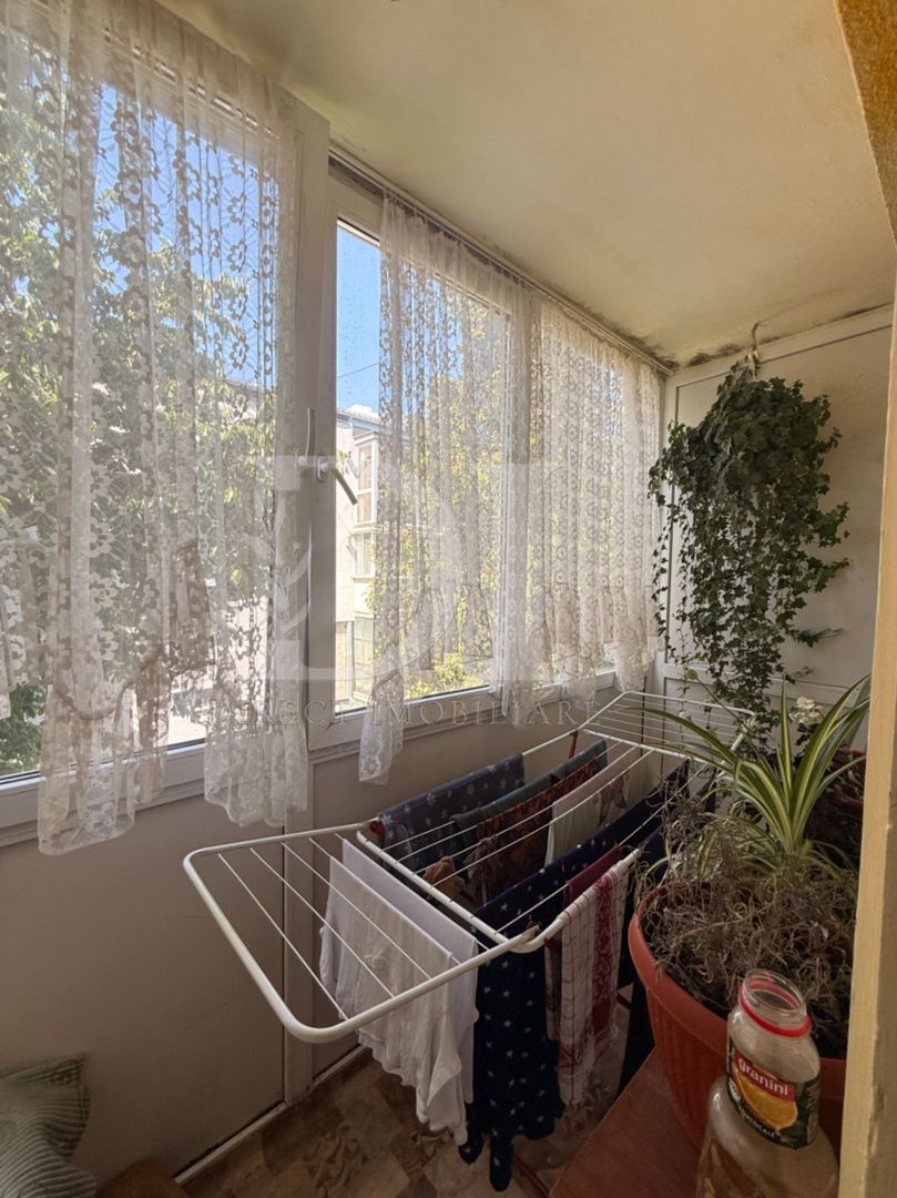 Apartament complet decomandat / etaj intermediar / - Poză 15