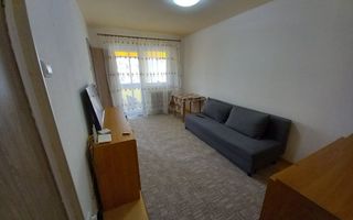 Garsonieră cu balcon, etaj intermediar. - Poză 2