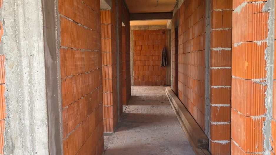 Casă la roșu în localitatea Cheriu - Poză 7