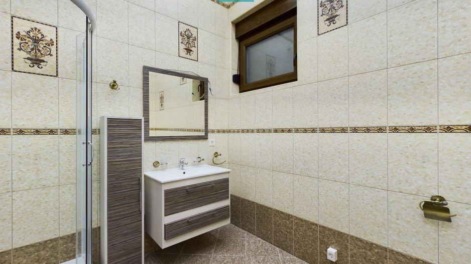 Vilă luxoasă în Serbia - Poză 28