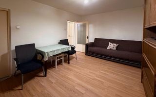 Garsoniera de vanzare, 28 mp, la parter inalt, zona bld. Bucuresti - Poză 2