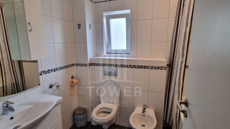 Aprtament spatios cu trei camere in Turnisor 85 mp - Poză 8