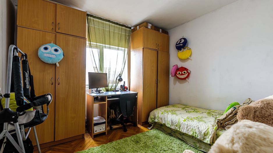 Apartament cu 3 camere în Micalaca. - Poză 6