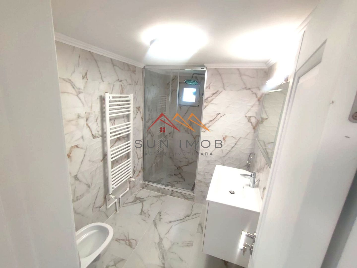 CASĂ DE ÎNCHIRIAT | ZONĂ CENTRALĂ | RENOVATĂ COMPLET ÎN 2026 - Poză 10