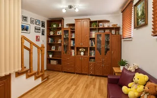 Chirie, casă, 5 camere, Strada Guţu Valentin, Centru - Poză 17