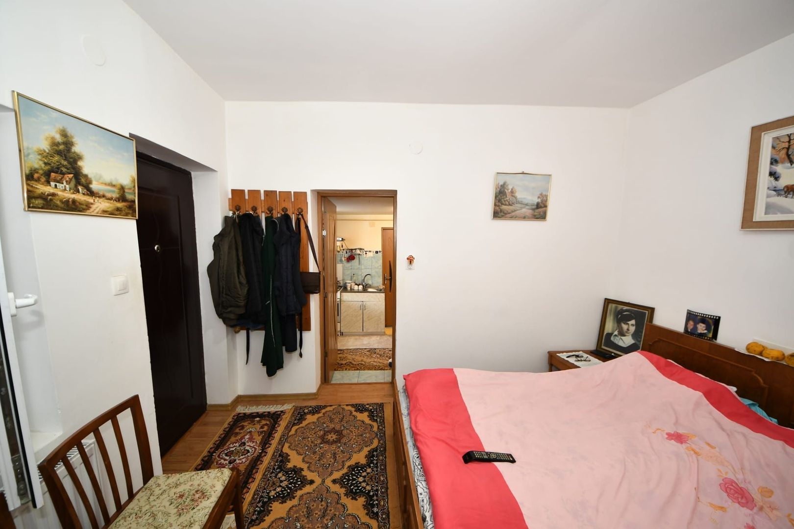 De vanzare casa cu 3 apartamente + anexa 75 mp, Comision 0% - Poză 21