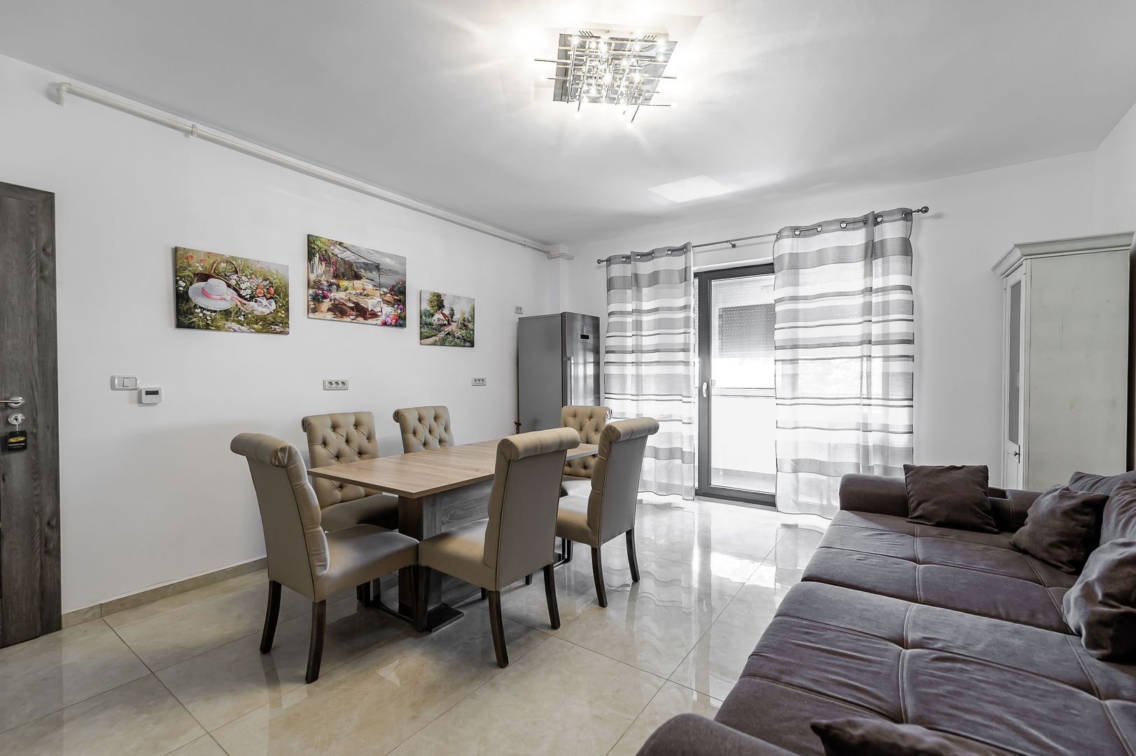 Apartament superb cu 3 camere in bloc nou - Poză 1