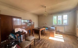 Casa indiviudala cu teren 500 mp amplasata la 200 m de  Iulus Mall! - Poză 1