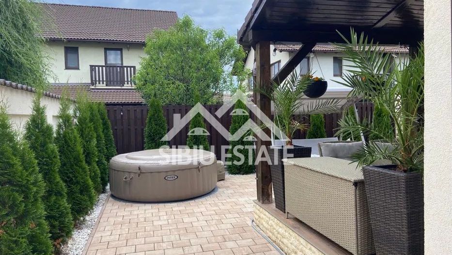 Casa 4 Camere 2 Bai Balcon si Terasa 21mp, mobilata si utilata - Poză 3