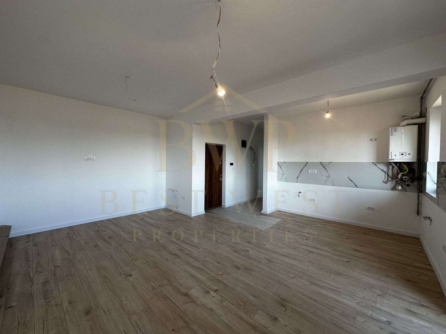 Apartament 3 camere, curte proprie, Urseni - Poză 3