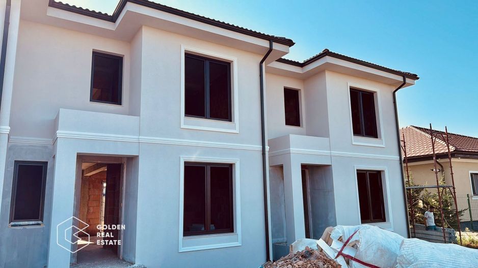 Casă insiruită cu 3 camere - Calea Urseni, Giroc - Poză 1