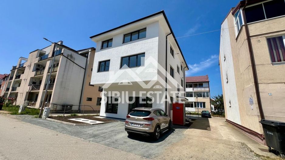 Finisat la cheie Intabulat, 3 camere, 2 bai, 2 parcar,i zona Dracula - Poză 2