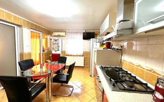 Vila de vanzare zona Metro/Arcasilor - P+1E+M - Poză 13