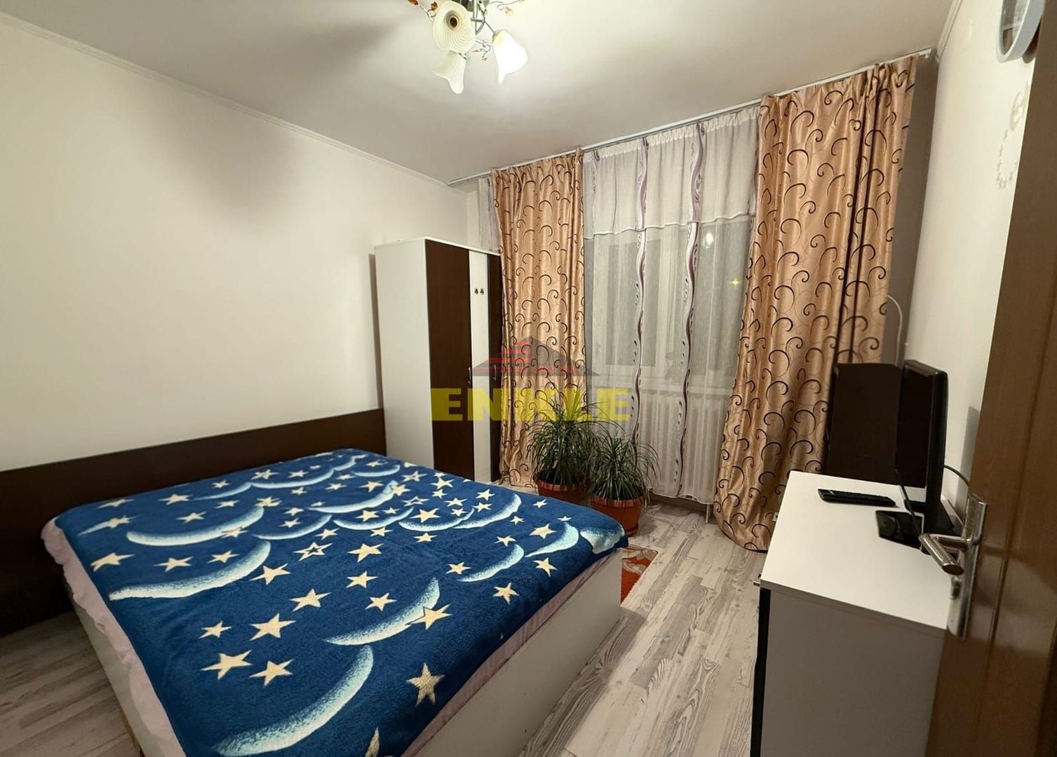 De vanzare apartament cu doua camere, zona Bucovina - Poză 3