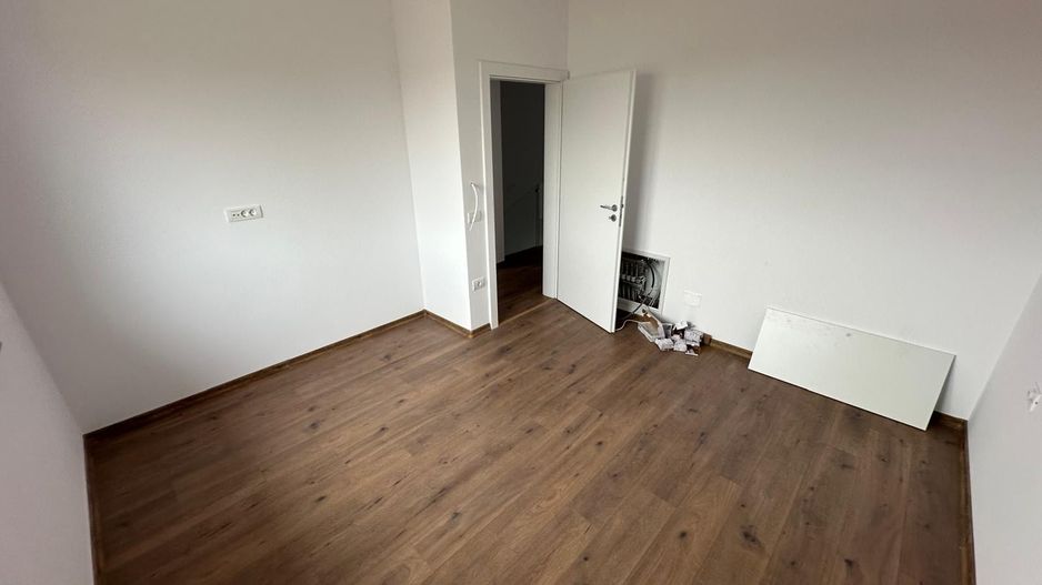 DUPLEX SPATIOS - Poză 9