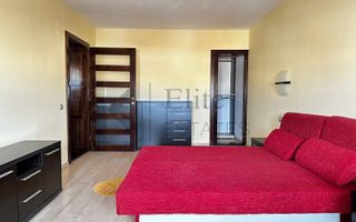 Apartament de vanzare cu 4 camere in zona Decebal - Poză 4