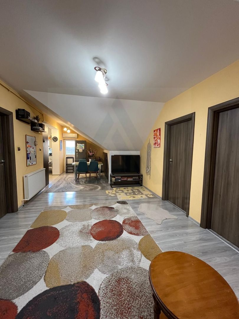 Apartament 3 camere 2 balcoane bucatarie inchisa in zona Strand II - Poză 6