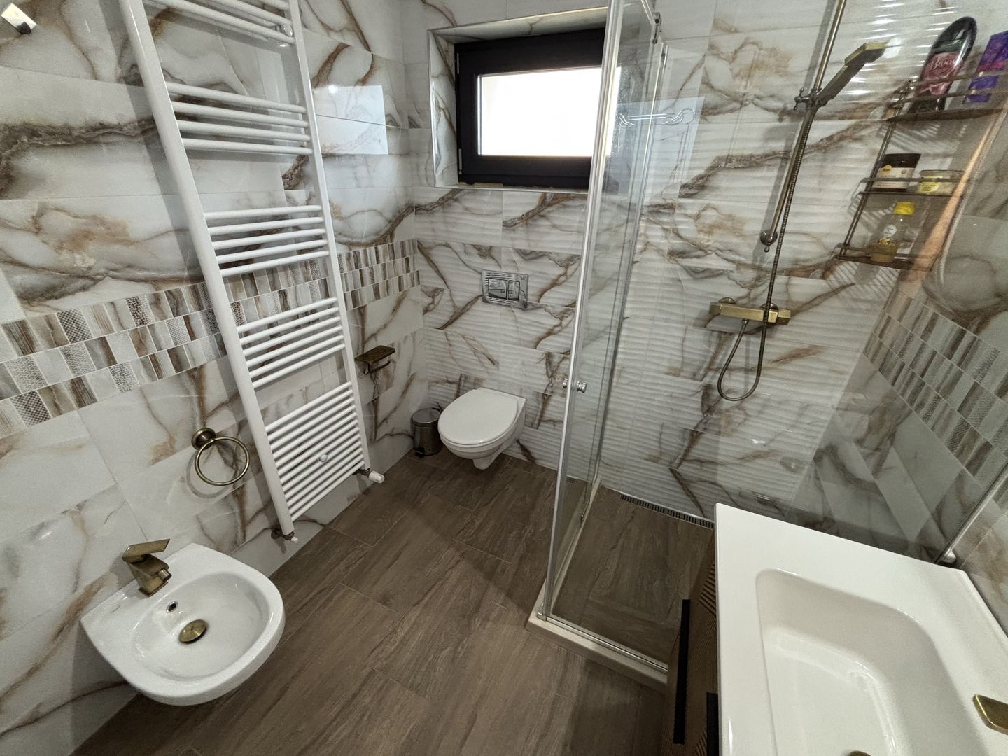 Casa INDIVIDUALA 6 camere, curte superba - zona Brana, Selimbar - Poză 26