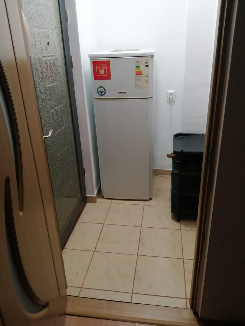 Vanzare garsoniera parter, Gavana zona Piata - Poză 8