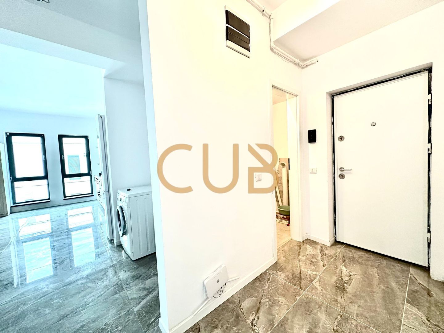 Penthouse - 3 cam | bloc nou, lift, 2 bai, parcare | Giroc - zona Lidl - Poză 2
