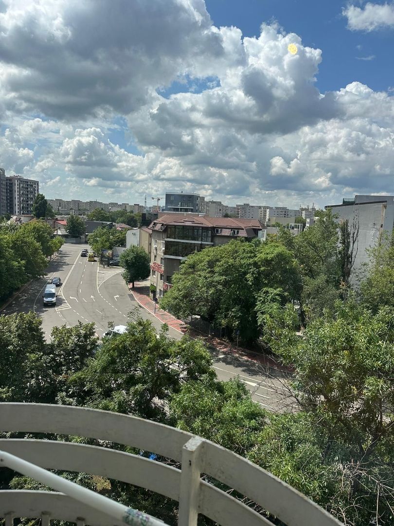 3 cam de iinchiriat Piata Alba Iulia - Poză 1