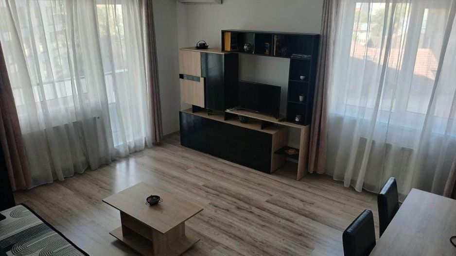 Apartament spatios 2 camere, 2 bai si balcon 13mp in zona Poltehnica - Poză 1