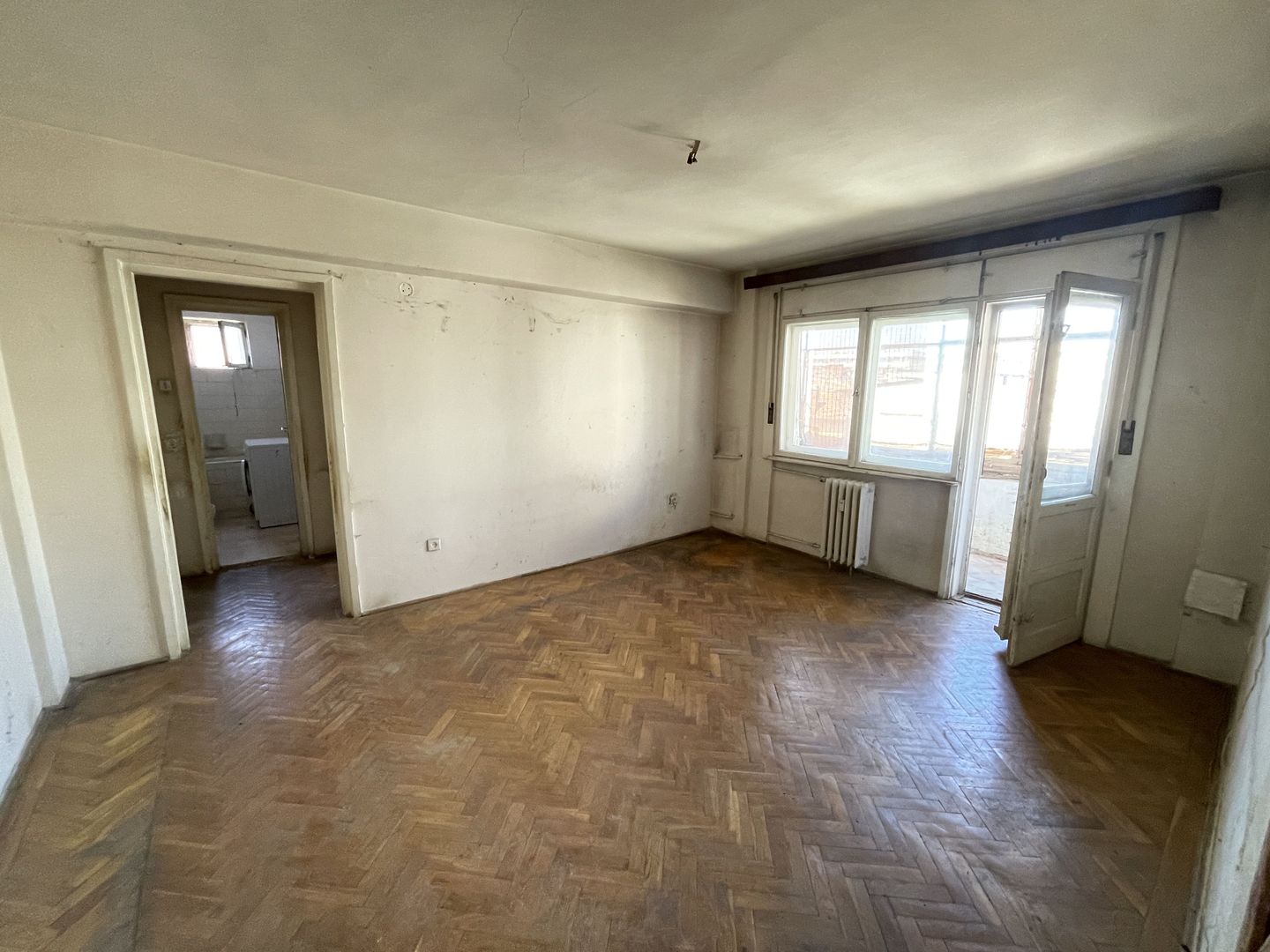 Hotel Central | 2 camere | Boxa - Poză 1