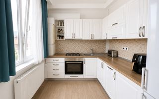 Apartament cu 3 camere si balcon de inchiriat, Centru, zona NTT Data! - Poză 3