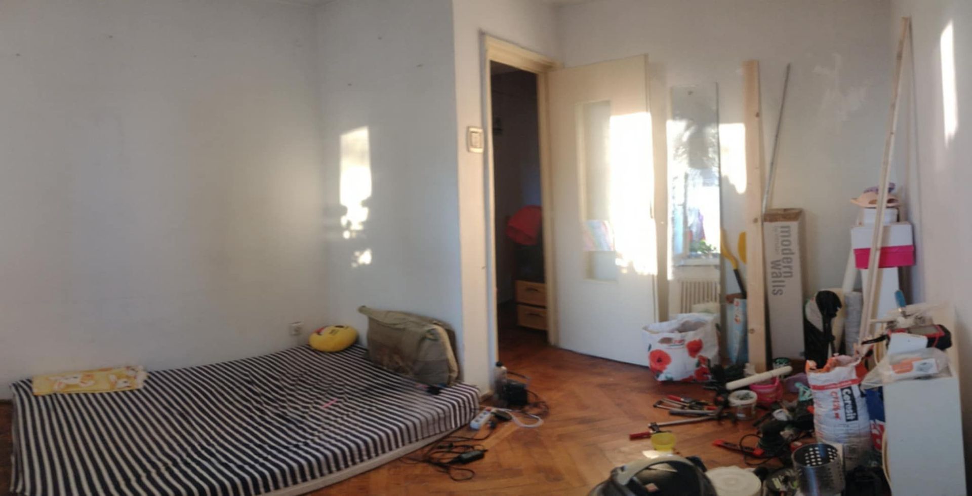 De vanzare apartament  4 camere- zona Giulesti, sector 6. - Poză 7