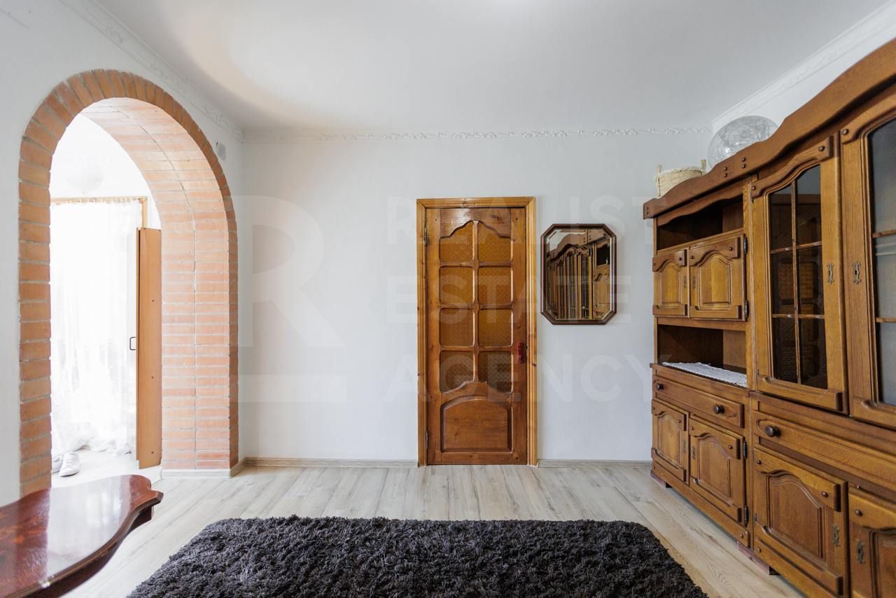 Vânzare, casă, 2 nivele, strada Traian, r-ul Ialoveni. - Poză 6