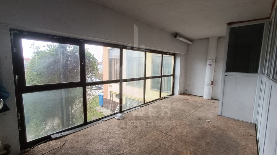 Hala cu curte inchisa zona Turnisor - Poză 5