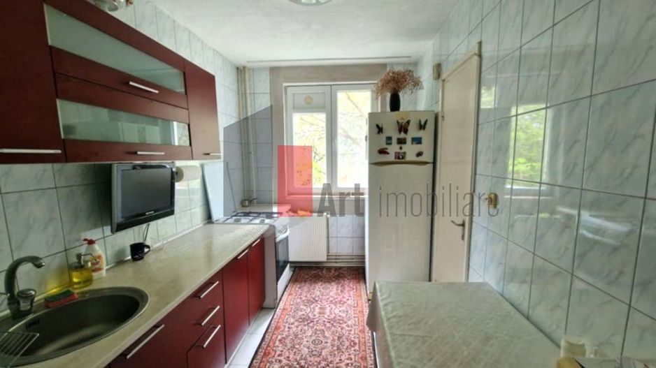Apartament 3 camere cu centrala Titan - Poză 6