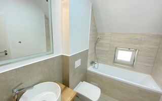 Casa intabulata, finisata LA CHEIE- Talmaciu, zona cu peisaj superb - Poză 15