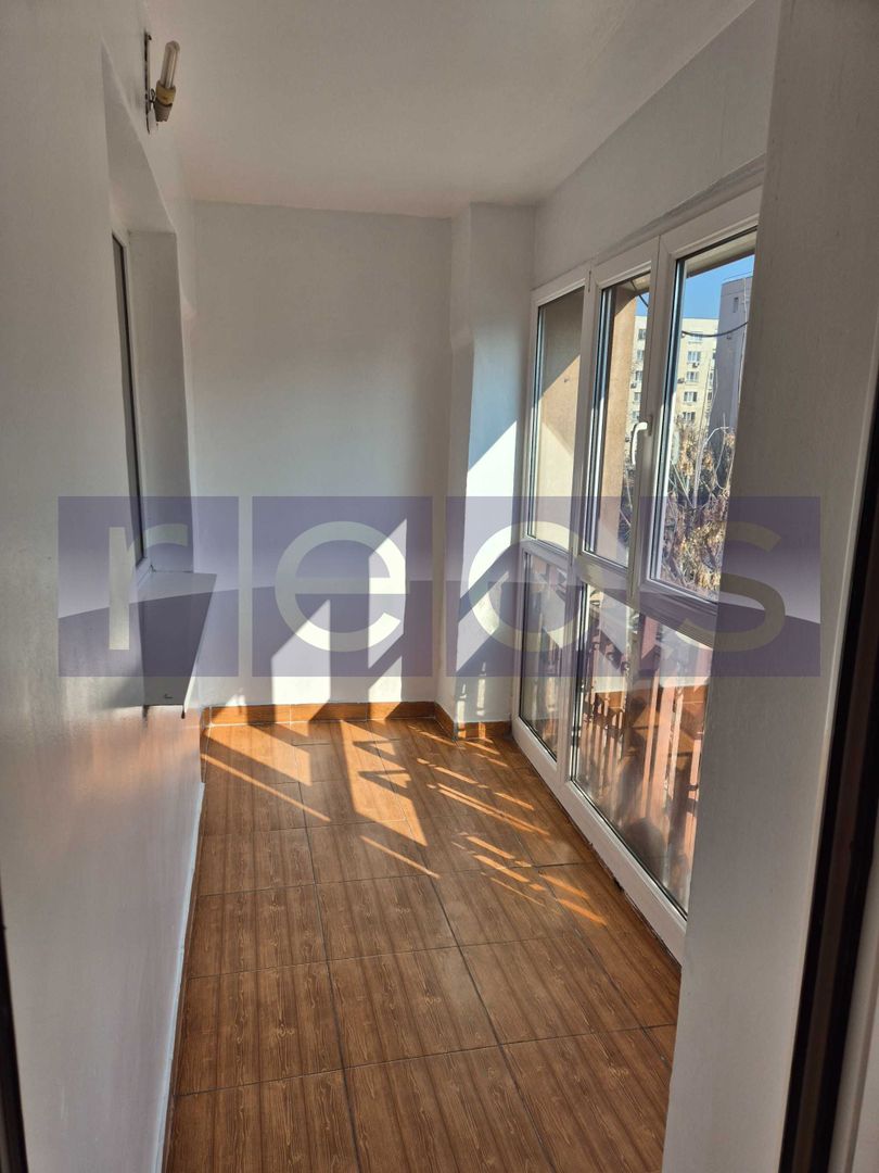 DE VANZARE APARTAMENT  4 CAMERE SPATIOASE  LUJERULUI  - METROU - Poză 8