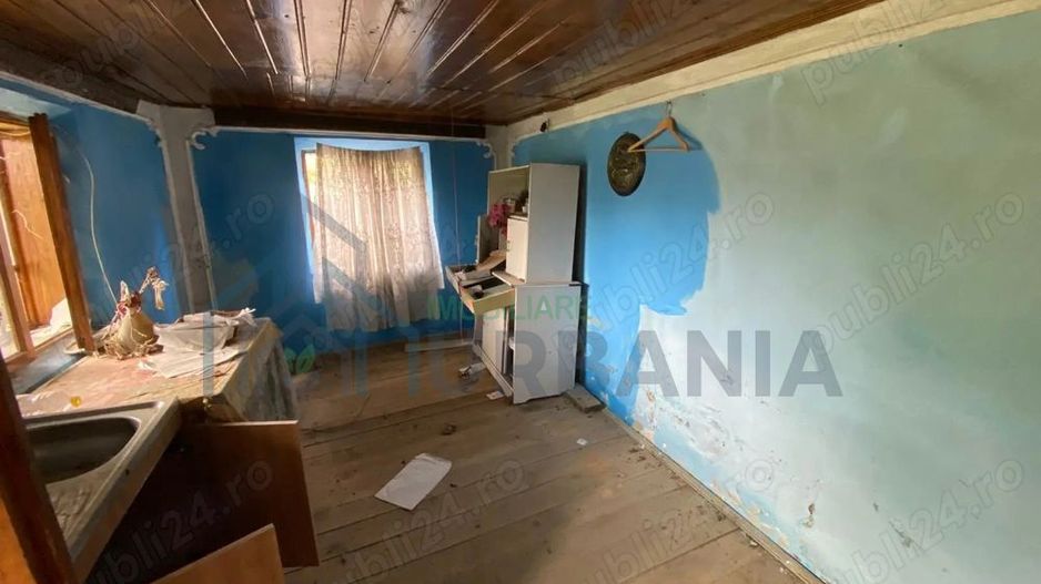 Casă cu teren 6600 mp, drum asfaltat, apă, canalizare - Schitu Duca, Iași - Poză 3