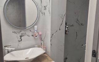 Vanzare apartament 3 camere 70 mp-Weiner Palada+loc de parcare - Poză 8