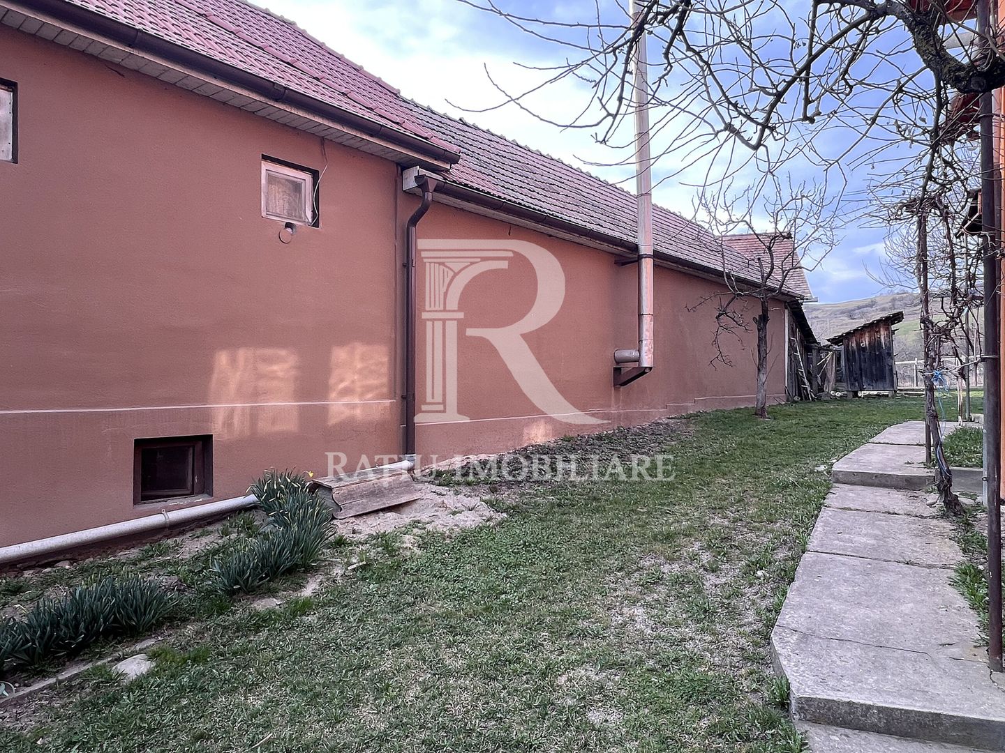 Proprietate rurală de vânzare | 1500 mp teren | Cobătești | Harghita - Poză 8