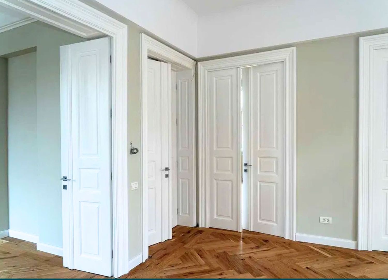 Apartament 5 camere în vilă complet renovat pretabil spațiu birouri - Poză 8