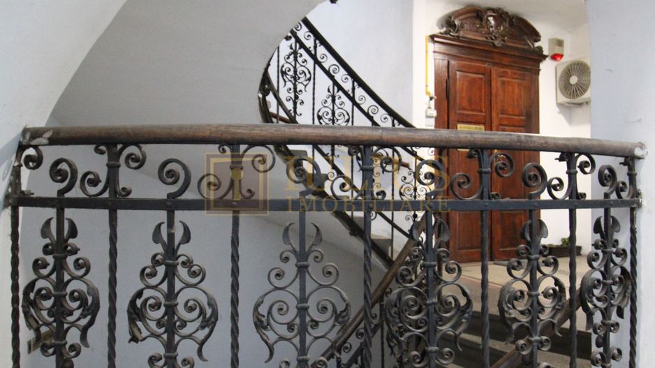 Spatiu birou in Piata Unirii; Eugen de Savoya. - Poză 2
