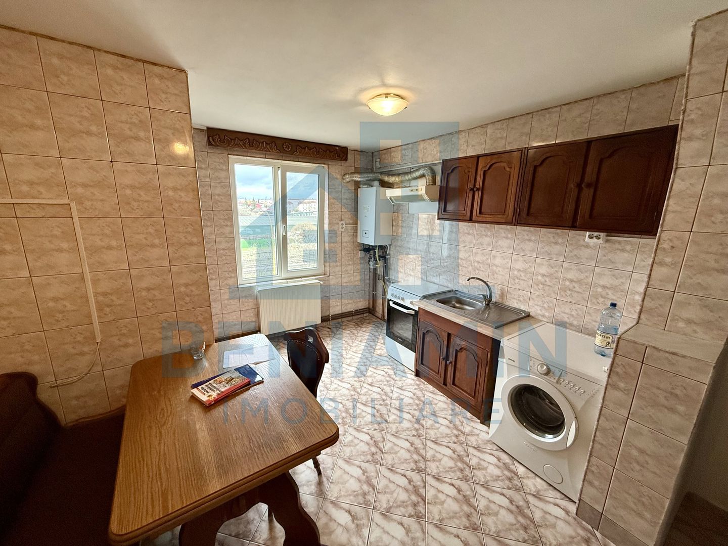 2 decomandate - etaj 3 - 55mp - 1979 - centrala - Galaxiei - Astra - Poză 3