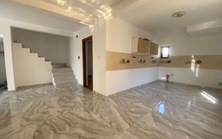 VALU LUI TRAIAN(COD 07) -Casa P+M 5 camere cu teren de 300 mp - Poză 1